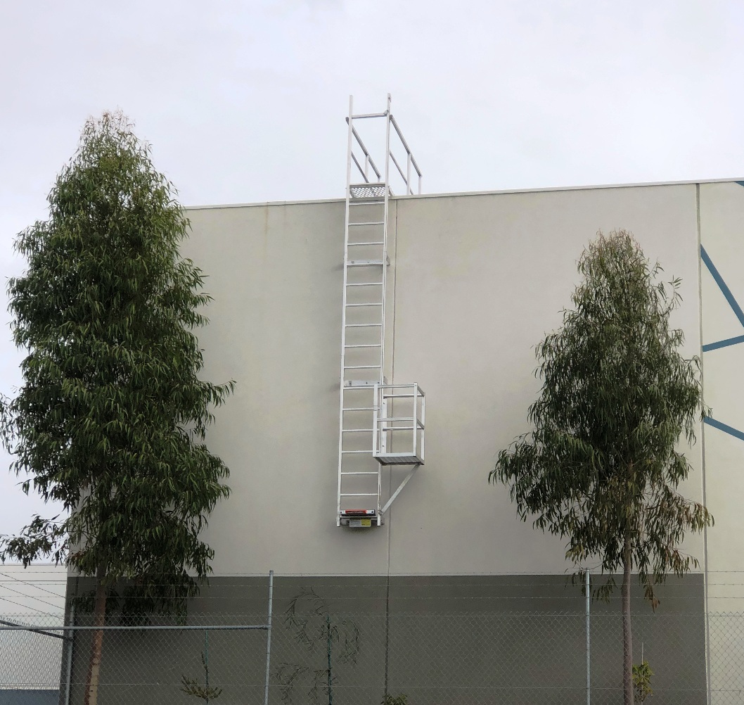 Part vertical ladder